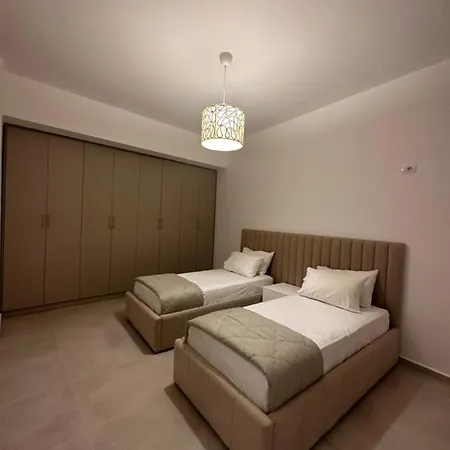 Azzur Luxury דירה
