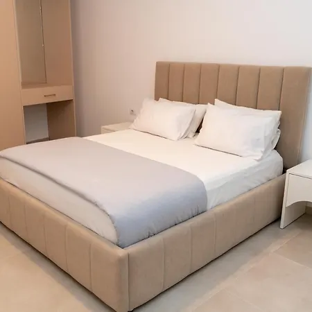 Azzur Luxury דירה סרנדה