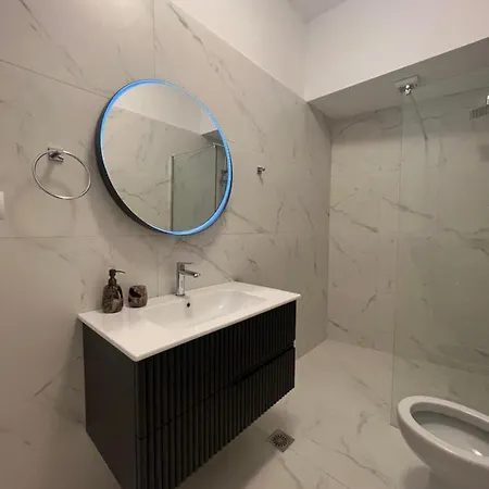 Azzur Luxury דירה סרנדה