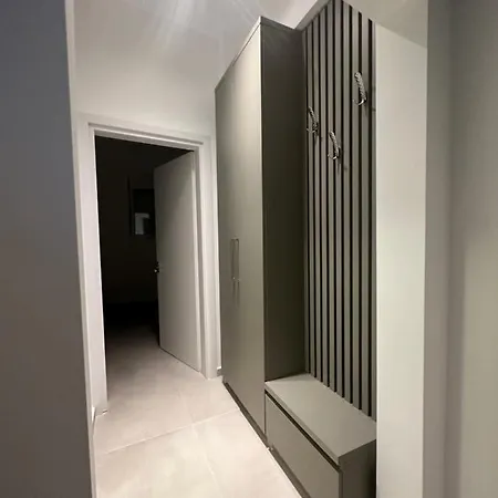 Azzur Luxury דירה סרנדה