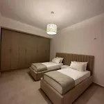 Azzur Luxury Apartment
