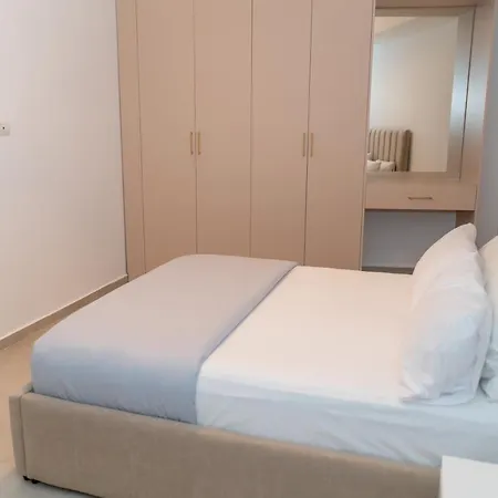 Azzur Luxury アパート Sarandë